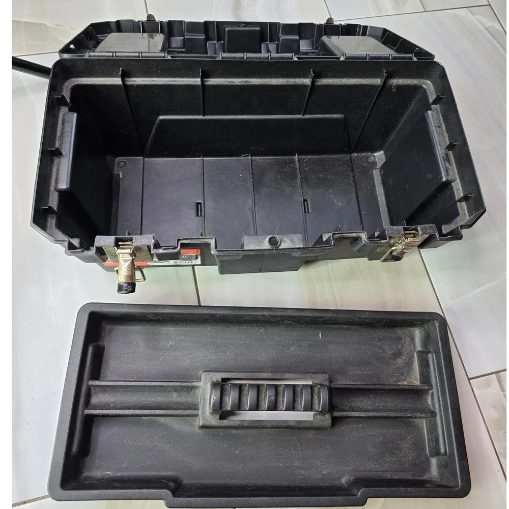 Black & Decker 19 Inch All Purpose Toolbox Metal Latches Black Plastic 17185157